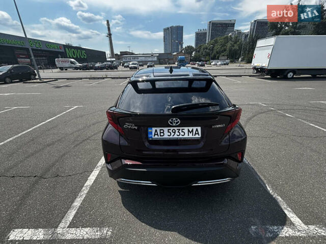 Фиолетовый Тойота C-HR, объемом двигателя 1.99 л и пробегом 39 тыс. км за 32000 $, фото 5 на Automoto.ua