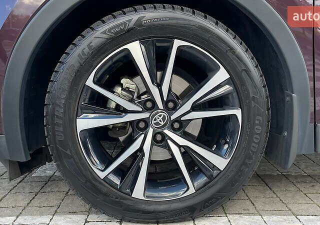 Фиолетовый Тойота C-HR, объемом двигателя 1.99 л и пробегом 34 тыс. км за 33788 $, фото 15 на Automoto.ua