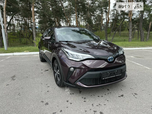 Фіолетовий Тойота C-HR, об'ємом двигуна 1.8 л та пробігом 6 тис. км за 34500 $, фото 4 на Automoto.ua