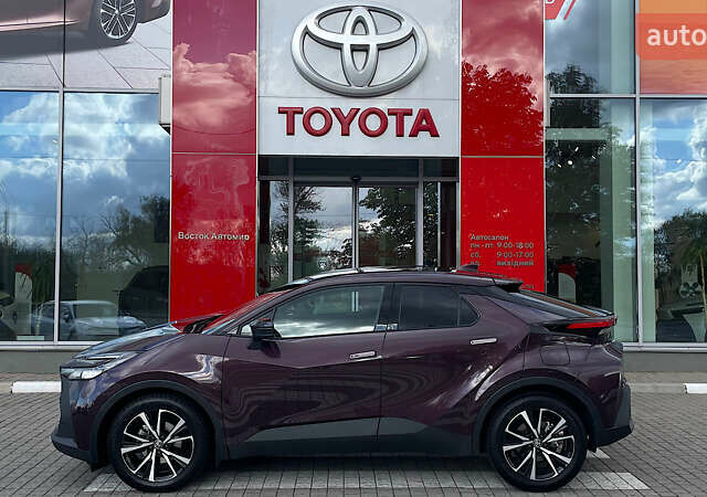 Фиолетовый Тойота C-HR, объемом двигателя 1.99 л и пробегом 34 тыс. км за 33788 $, фото 2 на Automoto.ua