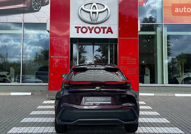 Фиолетовый Тойота C-HR, объемом двигателя 1.99 л и пробегом 34 тыс. км за 33788 $, фото 3 на Automoto.ua