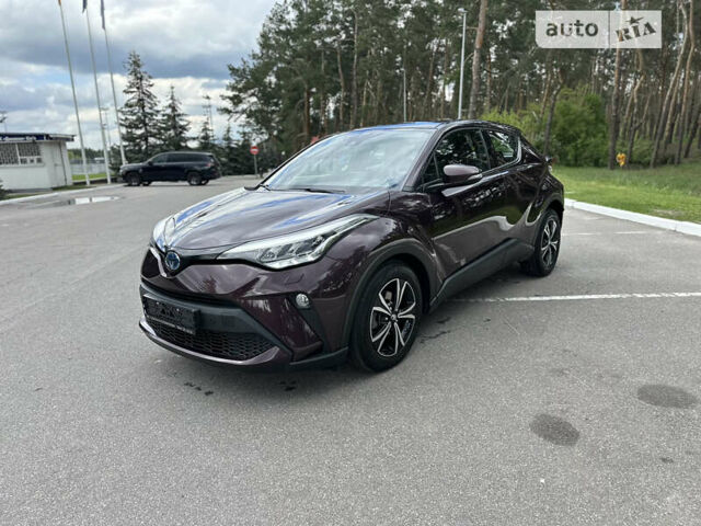 Фиолетовый Тойота C-HR, объемом двигателя 1.8 л и пробегом 6 тыс. км за 34500 $, фото 1 на Automoto.ua