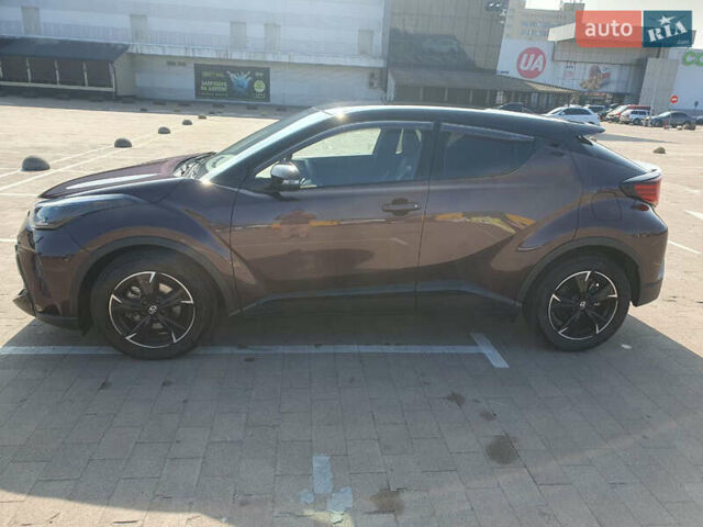 Фиолетовый Тойота C-HR, объемом двигателя 1.99 л и пробегом 8 тыс. км за 36000 $, фото 1 на Automoto.ua