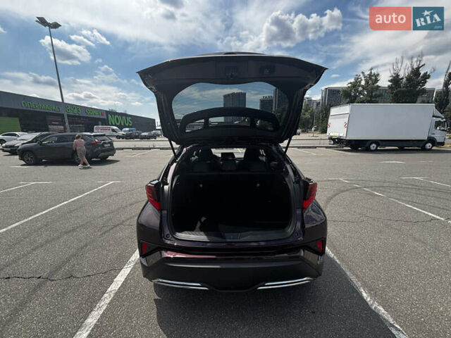 Фиолетовый Тойота C-HR, объемом двигателя 1.99 л и пробегом 39 тыс. км за 32000 $, фото 30 на Automoto.ua