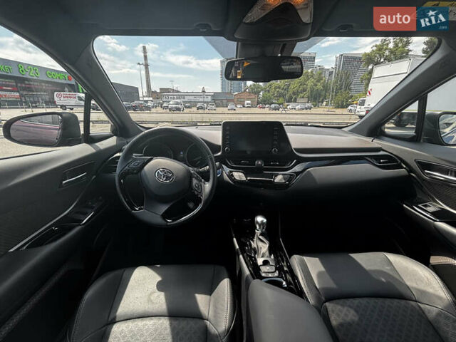Фиолетовый Тойота C-HR, объемом двигателя 1.99 л и пробегом 39 тыс. км за 32000 $, фото 17 на Automoto.ua