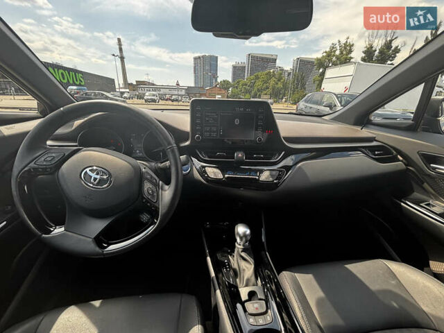Фиолетовый Тойота C-HR, объемом двигателя 1.99 л и пробегом 39 тыс. км за 32000 $, фото 27 на Automoto.ua
