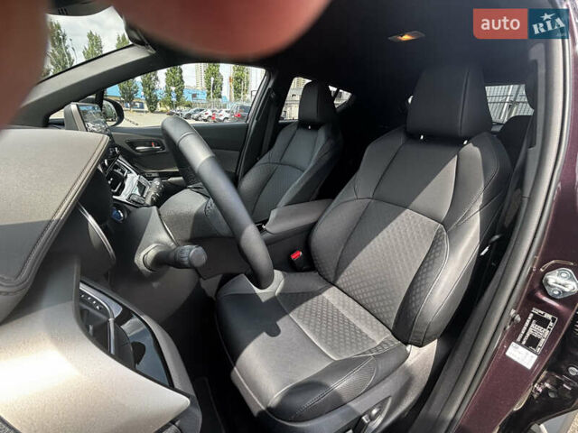 Фиолетовый Тойота C-HR, объемом двигателя 1.99 л и пробегом 39 тыс. км за 32000 $, фото 21 на Automoto.ua
