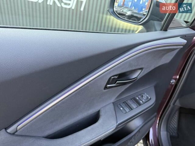 Фиолетовый Тойота C-HR, объемом двигателя 1.8 л и пробегом 2 тыс. км за 35300 $, фото 50 на Automoto.ua