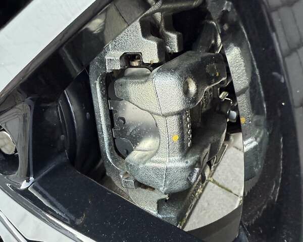 Фиолетовый Тойота C-HR, объемом двигателя 1.8 л и пробегом 2 тыс. км за 35300 $, фото 22 на Automoto.ua