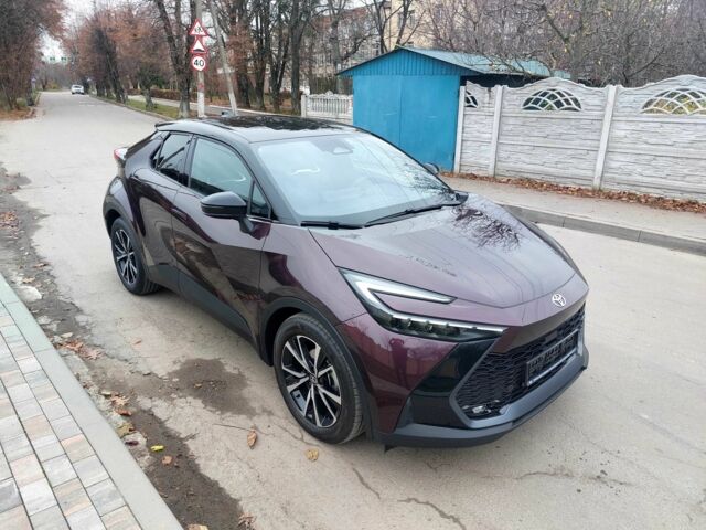 Фиолетовый Тойота C-HR, объемом двигателя 1.8 л и пробегом 2 тыс. км за 32800 $, фото 1 на Automoto.ua