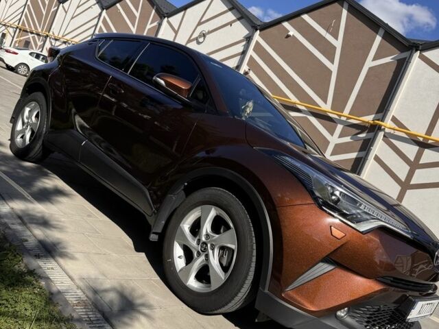 Коричневий Тойота C-HR, об'ємом двигуна 0 л та пробігом 128 тис. км за 23900 $, фото 17 на Automoto.ua