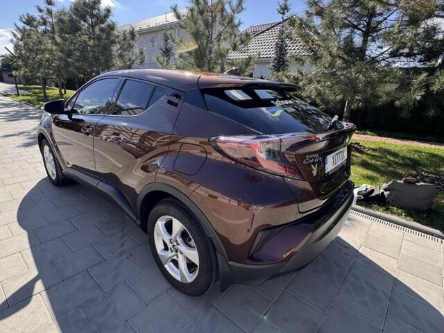 Коричневий Тойота C-HR, об'ємом двигуна 0 л та пробігом 128 тис. км за 23900 $, фото 16 на Automoto.ua