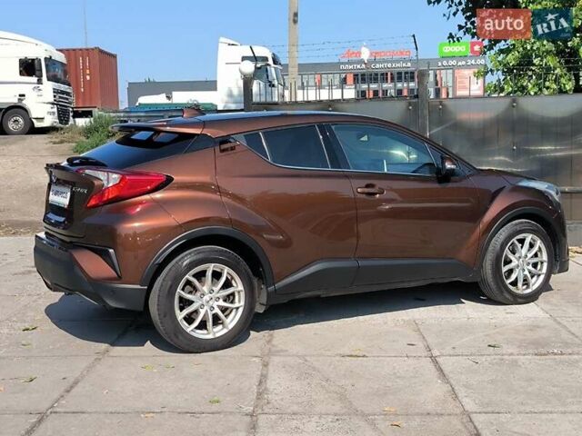 Коричневий Тойота C-HR, об'ємом двигуна 1.2 л та пробігом 86 тис. км за 19790 $, фото 6 на Automoto.ua
