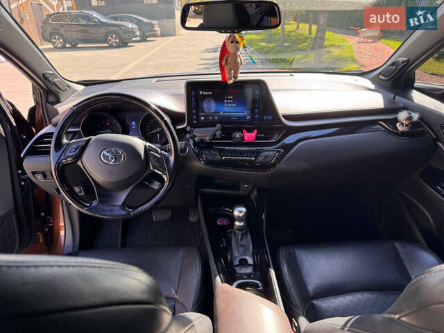 Коричневий Тойота C-HR, об'ємом двигуна 1.99 л та пробігом 128 тис. км за 23900 $, фото 20 на Automoto.ua
