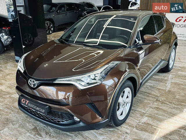 Коричневый Тойота C-HR, объемом двигателя 1.2 л и пробегом 56 тыс. км за 18900 $, фото 16 на Automoto.ua