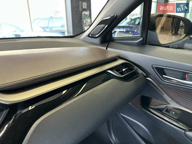 Коричневый Тойота C-HR, объемом двигателя 1.2 л и пробегом 56 тыс. км за 18900 $, фото 30 на Automoto.ua