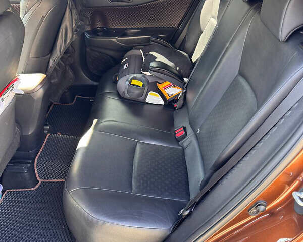 Коричневий Тойота C-HR, об'ємом двигуна 1.99 л та пробігом 128 тис. км за 23900 $, фото 21 на Automoto.ua