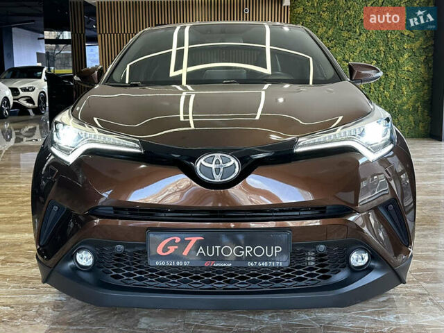 Коричневый Тойота C-HR, объемом двигателя 1.2 л и пробегом 56 тыс. км за 18900 $, фото 1 на Automoto.ua