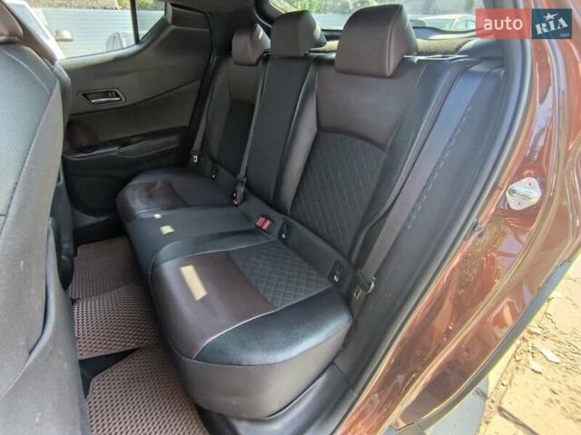 Коричневий Тойота C-HR, об'ємом двигуна 1.2 л та пробігом 86 тис. км за 19790 $, фото 9 на Automoto.ua