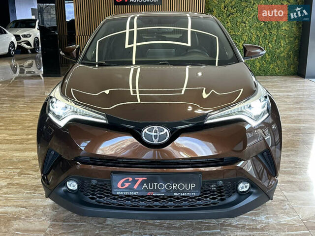 Коричневый Тойота C-HR, объемом двигателя 1.2 л и пробегом 56 тыс. км за 18900 $, фото 2 на Automoto.ua