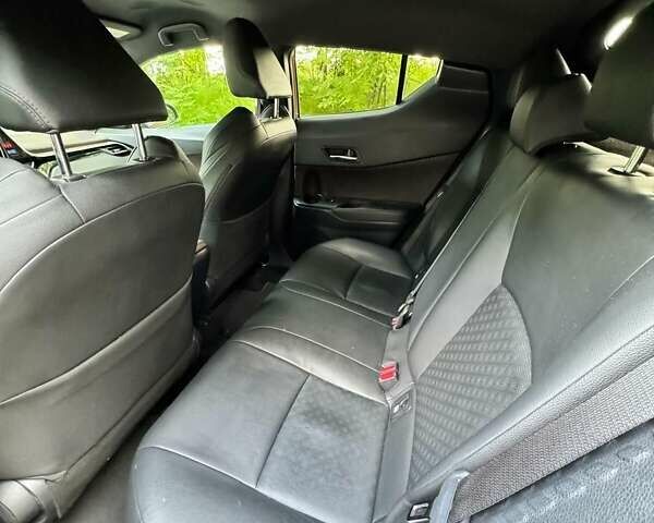 Коричневий Тойота C-HR, об'ємом двигуна 1.8 л та пробігом 194 тис. км за 21800 $, фото 21 на Automoto.ua