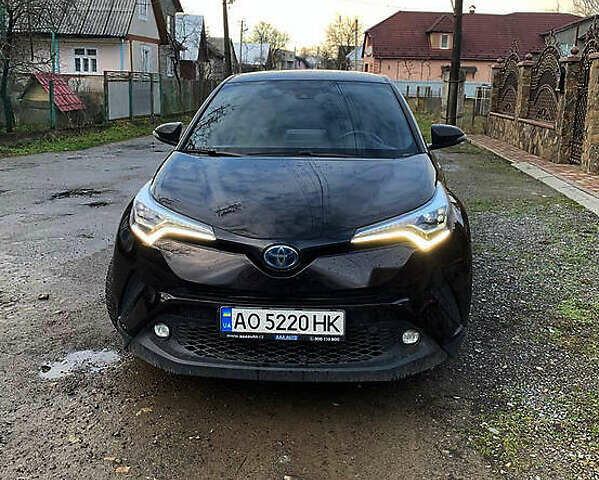 Коричневый Тойота C-HR, объемом двигателя 1.8 л и пробегом 121 тыс. км за 20000 $, фото 2 на Automoto.ua