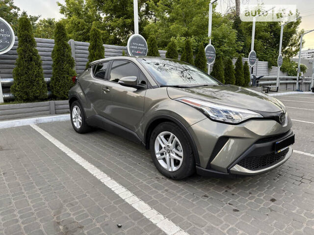 Коричневый Тойота C-HR, объемом двигателя 2 л и пробегом 16 тыс. км за 24900 $, фото 2 на Automoto.ua