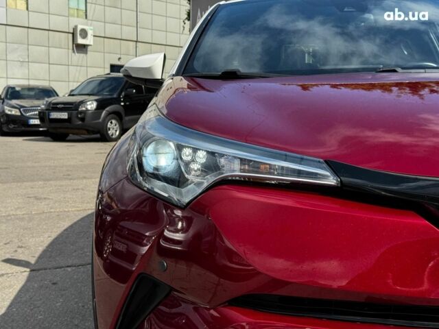 Красный Тойота C-HR, объемом двигателя 2 л и пробегом 76 тыс. км за 17690 $, фото 6 на Automoto.ua