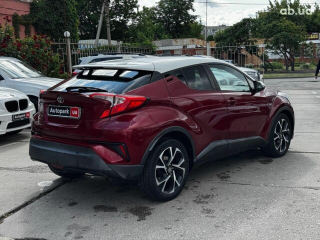 Красный Тойота C-HR, объемом двигателя 2 л и пробегом 76 тыс. км за 17690 $, фото 3 на Automoto.ua