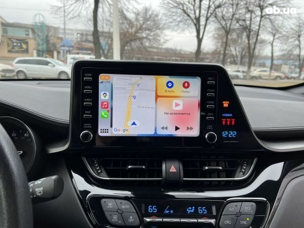 Красный Тойота C-HR, объемом двигателя 2 л и пробегом 37 тыс. км за 22500 $, фото 6 на Automoto.ua