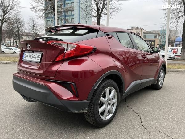 Красный Тойота C-HR, объемом двигателя 2 л и пробегом 37 тыс. км за 22500 $, фото 8 на Automoto.ua
