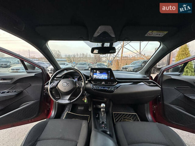 Красный Тойота C-HR, объемом двигателя 1.2 л и пробегом 138 тыс. км за 17500 $, фото 18 на Automoto.ua
