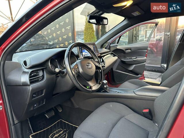 Красный Тойота C-HR, объемом двигателя 1.2 л и пробегом 138 тыс. км за 17500 $, фото 12 на Automoto.ua