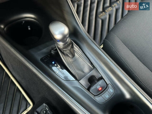 Красный Тойота C-HR, объемом двигателя 1.2 л и пробегом 138 тыс. км за 17500 $, фото 32 на Automoto.ua