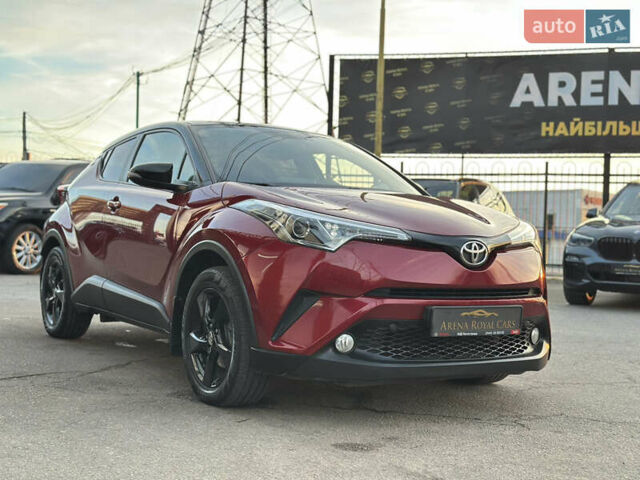 Красный Тойота C-HR, объемом двигателя 1.2 л и пробегом 138 тыс. км за 17500 $, фото 8 на Automoto.ua