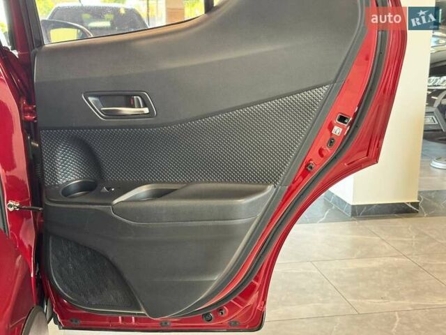 Красный Тойота C-HR, объемом двигателя 1.99 л и пробегом 59 тыс. км за 17900 $, фото 31 на Automoto.ua