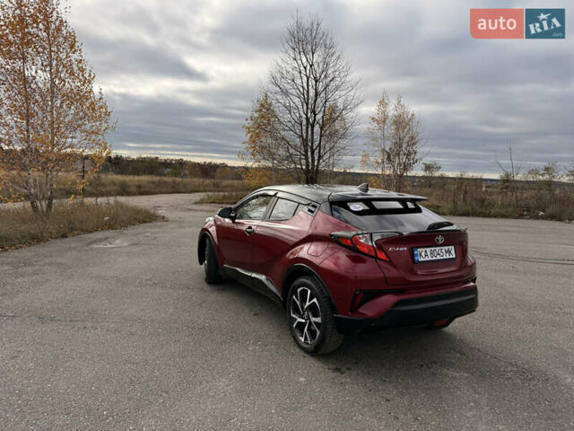 Красный Тойота C-HR, объемом двигателя 1.99 л и пробегом 110 тыс. км за 19200 $, фото 9 на Automoto.ua