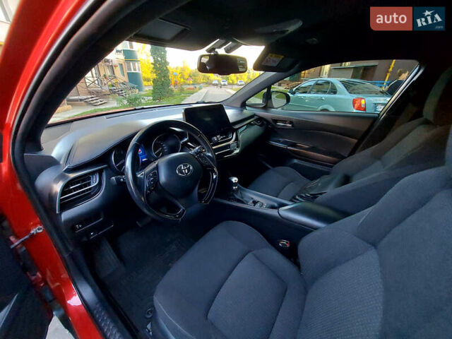 Червоний Тойота C-HR, об'ємом двигуна 1.2 л та пробігом 159 тис. км за 18800 $, фото 13 на Automoto.ua