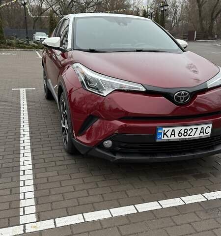 Красный Тойота C-HR, объемом двигателя 2 л и пробегом 60 тыс. км за 18500 $, фото 1 на Automoto.ua
