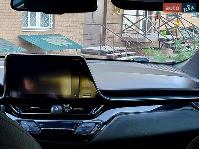 Червоний Тойота C-HR, об'ємом двигуна 1.2 л та пробігом 159 тис. км за 18800 $, фото 15 на Automoto.ua