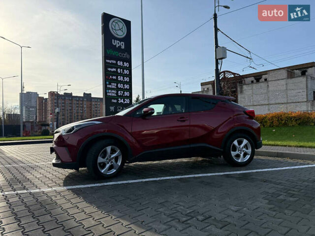 Красный Тойота C-HR, объемом двигателя 1.2 л и пробегом 88 тыс. км за 20200 $, фото 5 на Automoto.ua