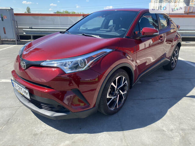 Червоний Тойота C-HR, об'ємом двигуна 1.99 л та пробігом 67 тис. км за 19100 $, фото 4 на Automoto.ua