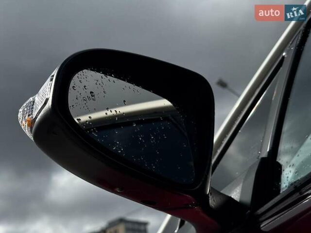 Красный Тойота C-HR, объемом двигателя 2 л и пробегом 76 тыс. км за 16640 $, фото 8 на Automoto.ua