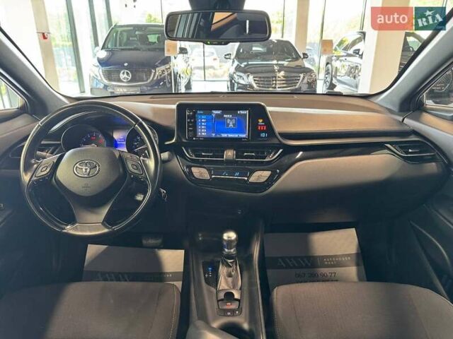 Красный Тойота C-HR, объемом двигателя 1.99 л и пробегом 59 тыс. км за 17900 $, фото 34 на Automoto.ua