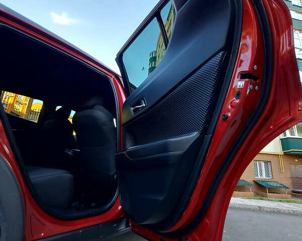 Червоний Тойота C-HR, об'ємом двигуна 1.2 л та пробігом 159 тис. км за 18800 $, фото 19 на Automoto.ua