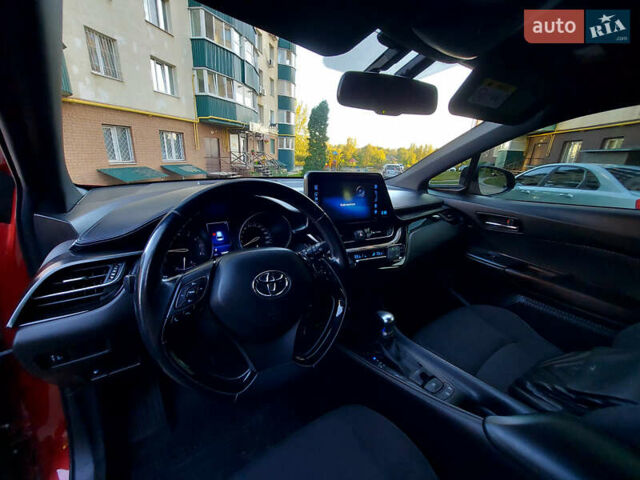 Червоний Тойота C-HR, об'ємом двигуна 1.2 л та пробігом 159 тис. км за 18800 $, фото 21 на Automoto.ua