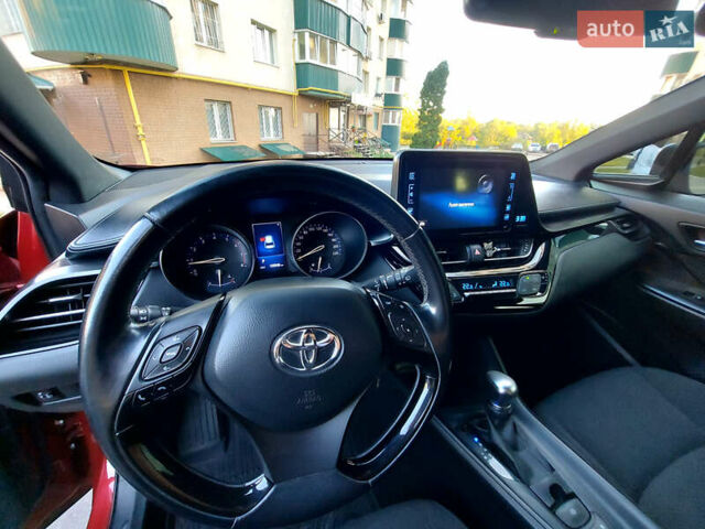 Червоний Тойота C-HR, об'ємом двигуна 1.2 л та пробігом 159 тис. км за 18800 $, фото 29 на Automoto.ua