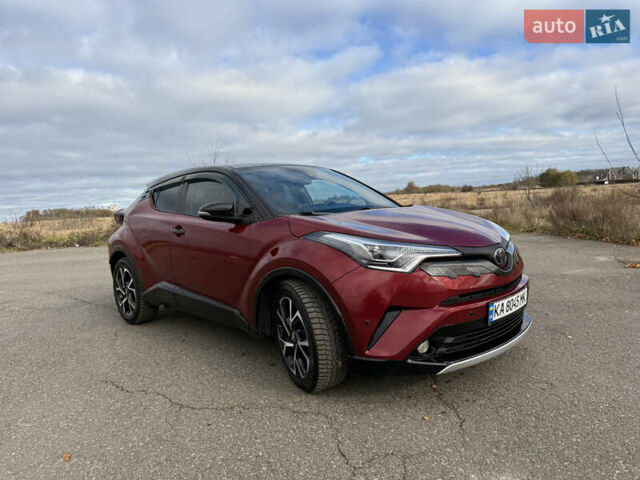 Красный Тойота C-HR, объемом двигателя 1.99 л и пробегом 110 тыс. км за 19200 $, фото 1 на Automoto.ua