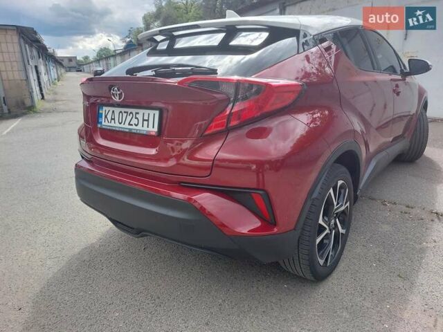 Красный Тойота C-HR, объемом двигателя 1.99 л и пробегом 77 тыс. км за 19900 $, фото 5 на Automoto.ua