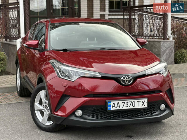 Красный Тойота C-HR, объемом двигателя 1.99 л и пробегом 46 тыс. км за 21500 $, фото 37 на Automoto.ua